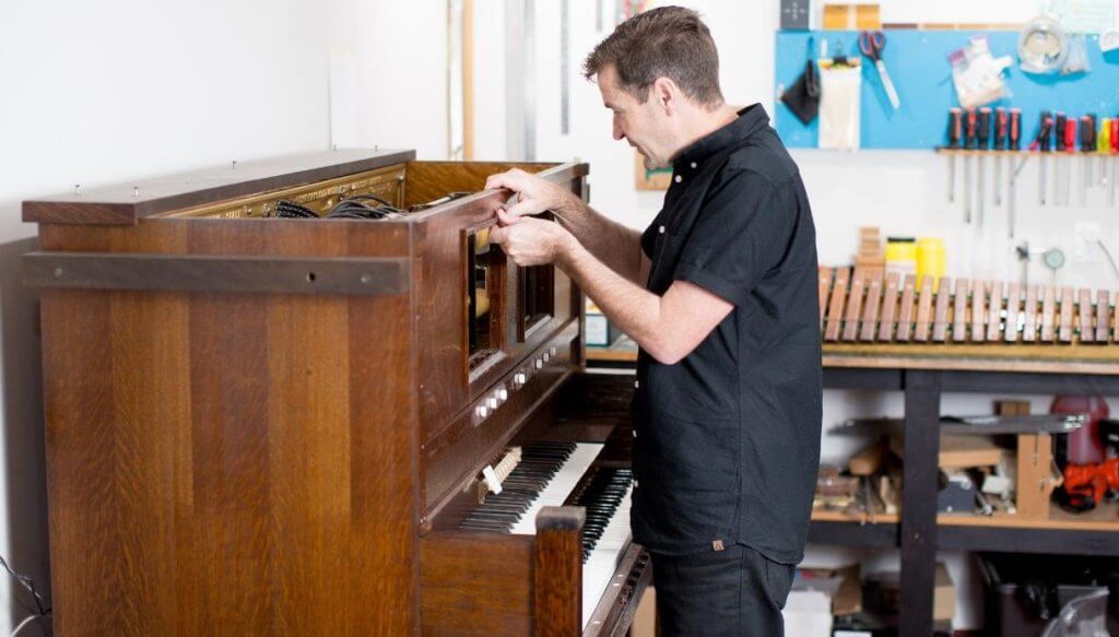 Kevin working on Wurlitzer model K