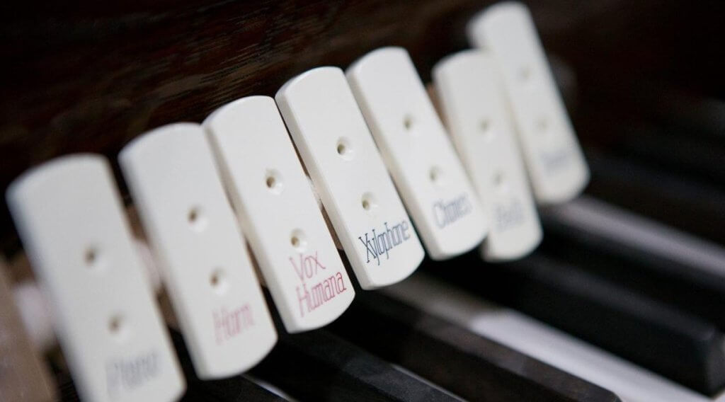 Sound effect controls for the Wurlitzer model K